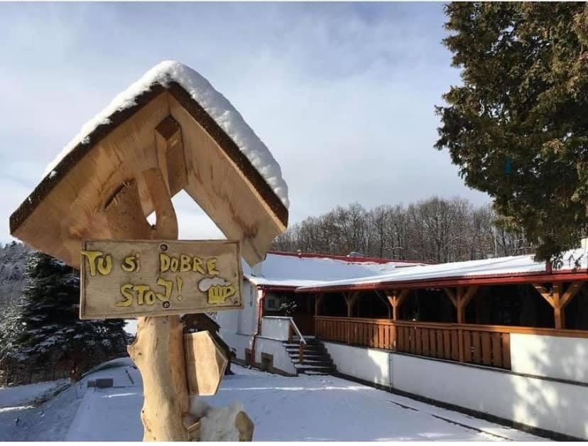 Penzion Turista Banská Štiavnica Eksteriør billede