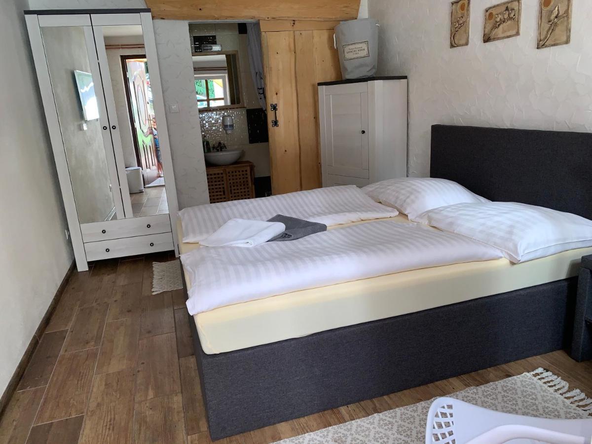 Penzion Turista Banská Štiavnica Eksteriør billede