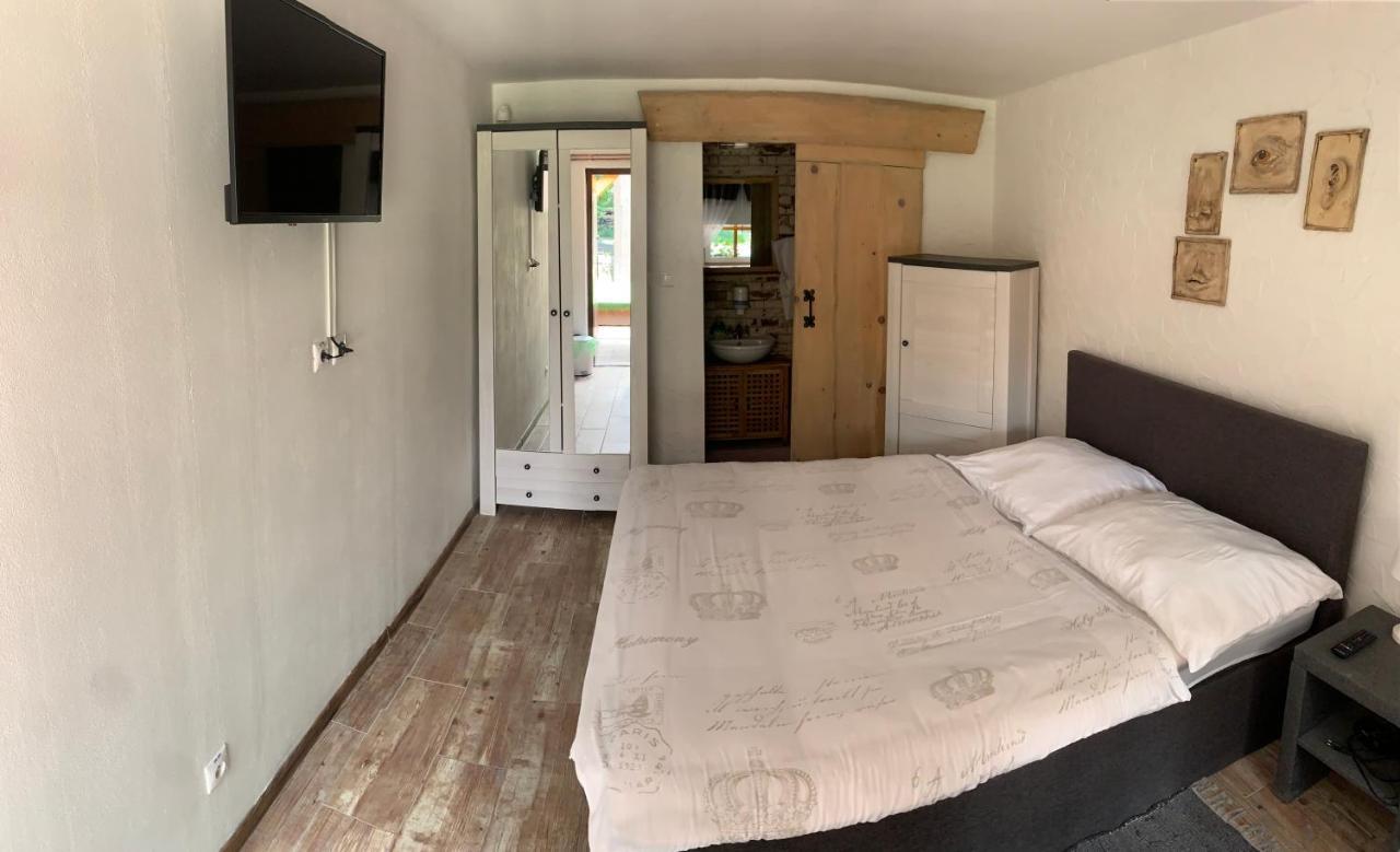Penzion Turista Banská Štiavnica Eksteriør billede
